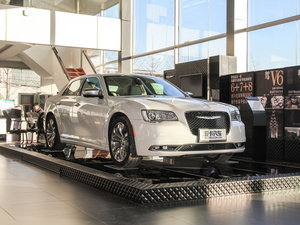 2016款3.0L 超越版 左前45度