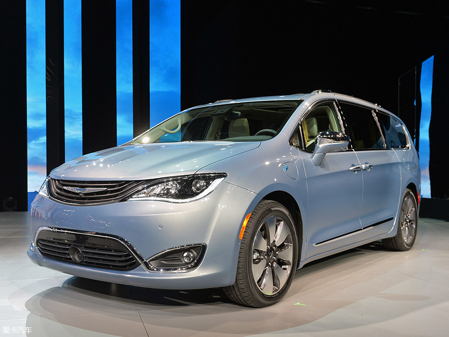 2016Pacifica e Hybrid