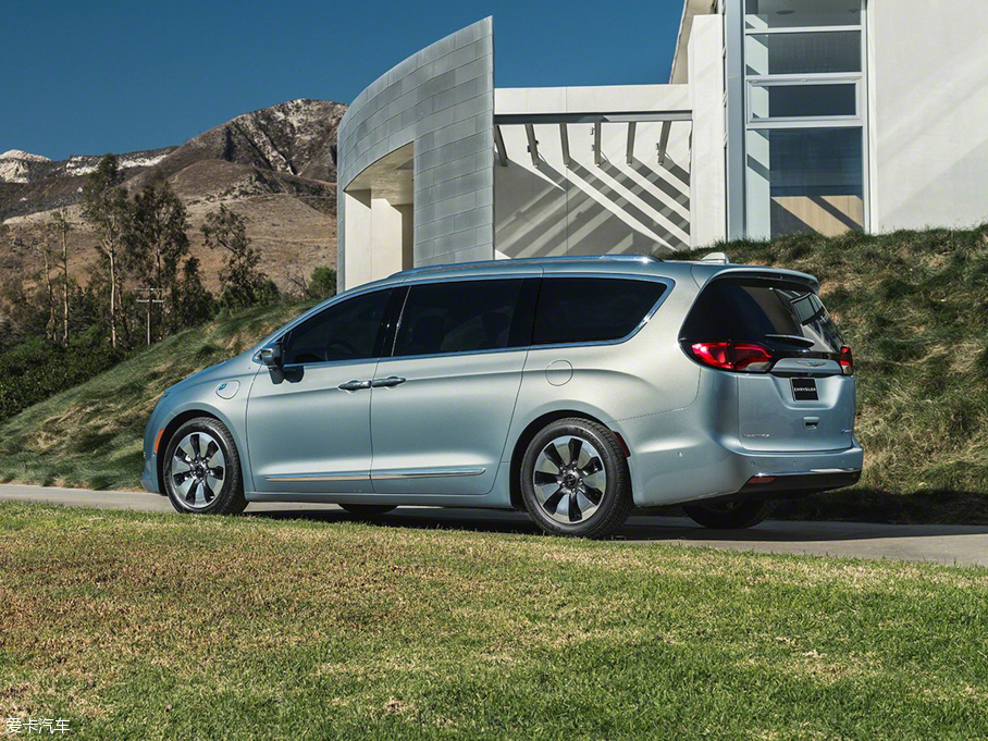 2016Pacifica e Hybrid