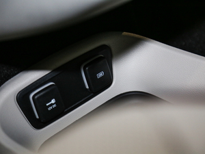 20173.6L Ԅ(dng) п؅^(q)