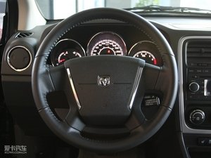 2010款2.0L SXT 方向盘