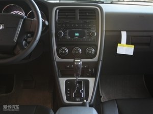 2010款2.0L SXT 中控台