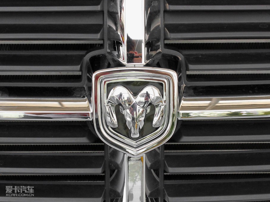 2011��Ძ 2.0L SXT���m��