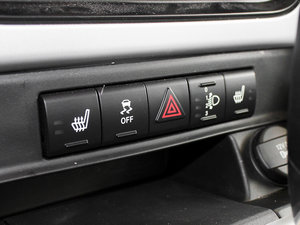 2011款2.0L SXT舒适版 中控区