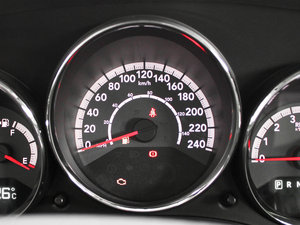 2011款2.0L SXT舒适版 中控区