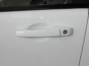 2011款2.0L SXT舒适版 主驾门拉手