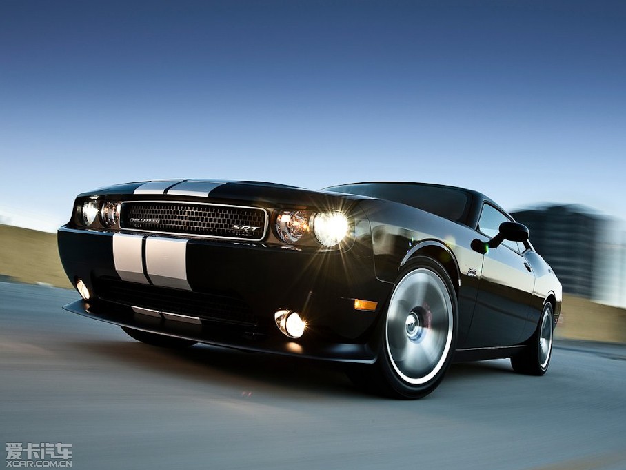 2012 SRT 6.4L SRT8 392