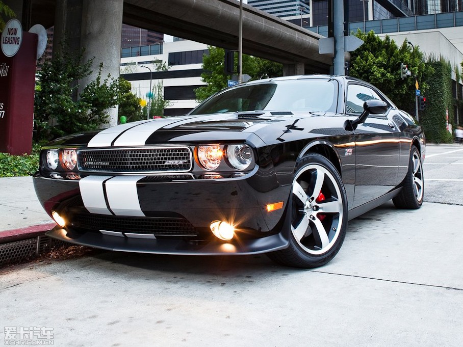 2012 SRT 6.4L SRT8 392