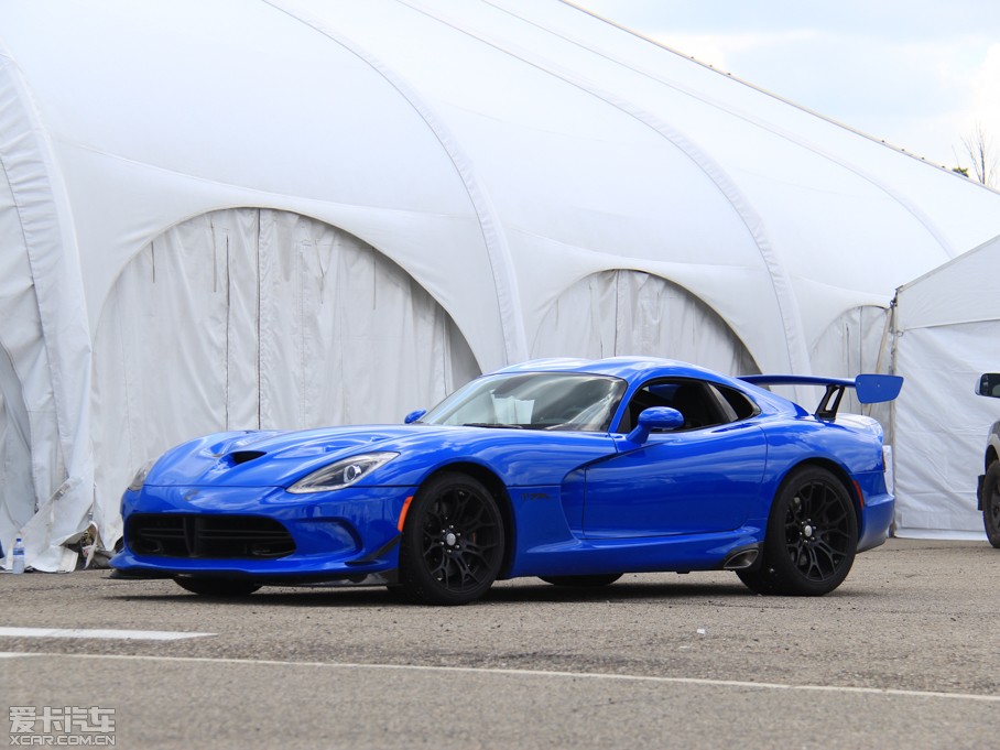 2014 SRT GTS Anodized Carbon؄e