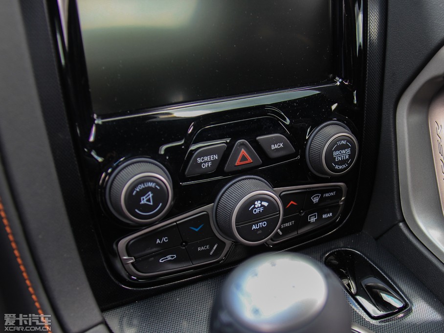 2014 SRT GTS Anodized Carbon؄e