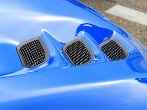 2014GTS Anodized Carbon؄e ^