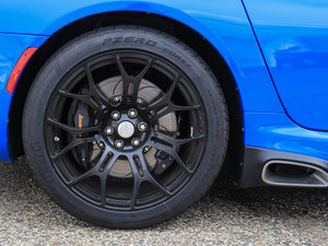 2014GTS Anodized Carbon؄e ^