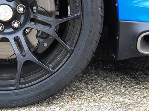 2014GTS Anodized Carbon؄e ^