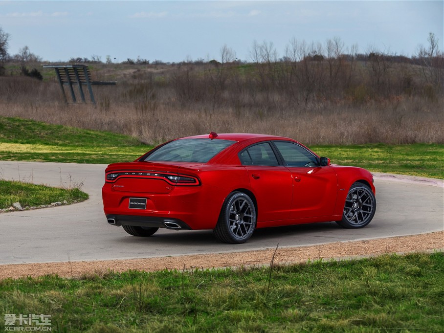 2015��Charger ������