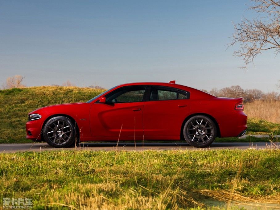 2015��Charger ������