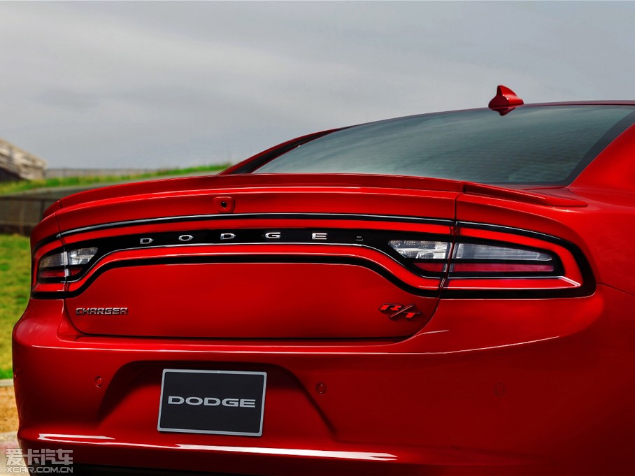 2015��Charger ������