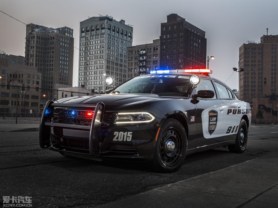 2015��Charger Pursuit