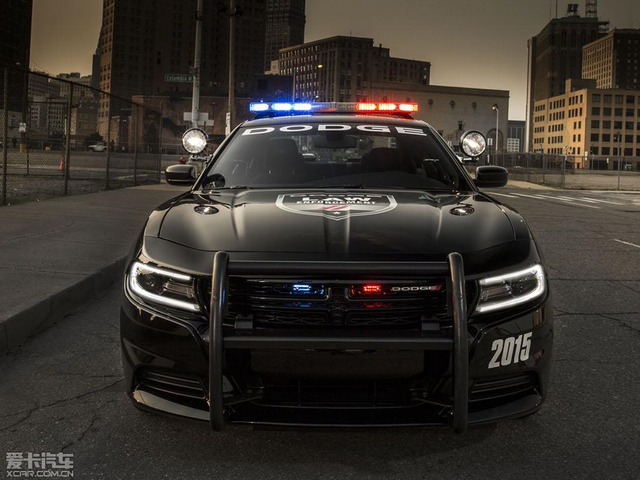 2015��Charger Pursuit