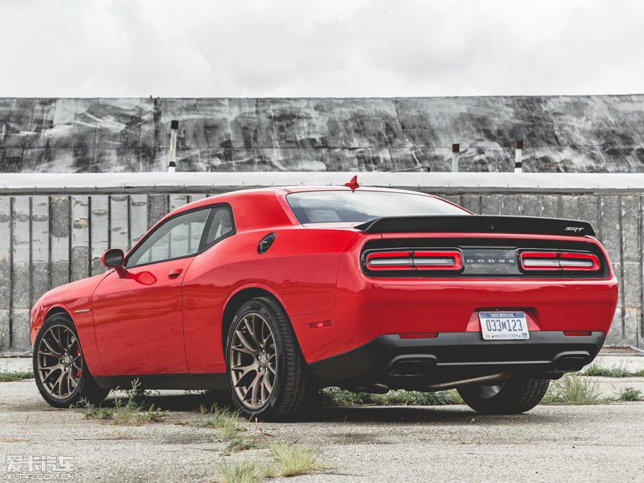 2015(zhn) SRT Hellcat