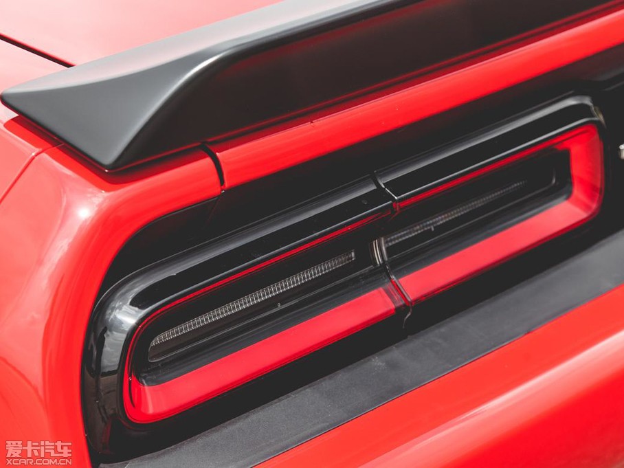 2015(zhn) SRT Hellcat