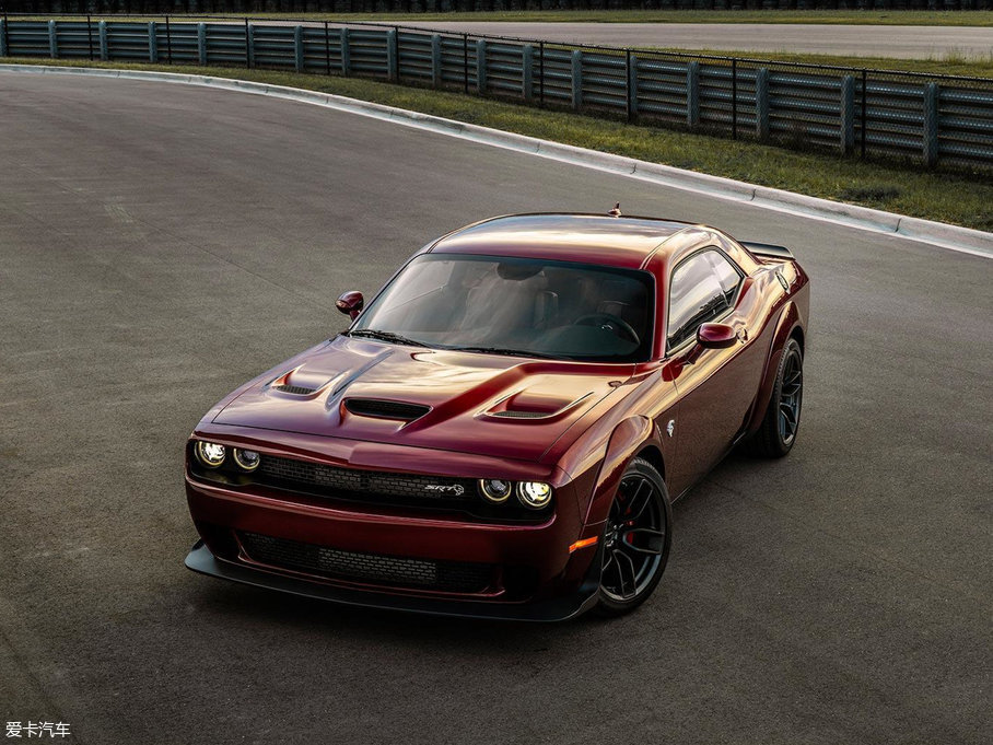 2017(zhn) SRT Hellcat Widebody