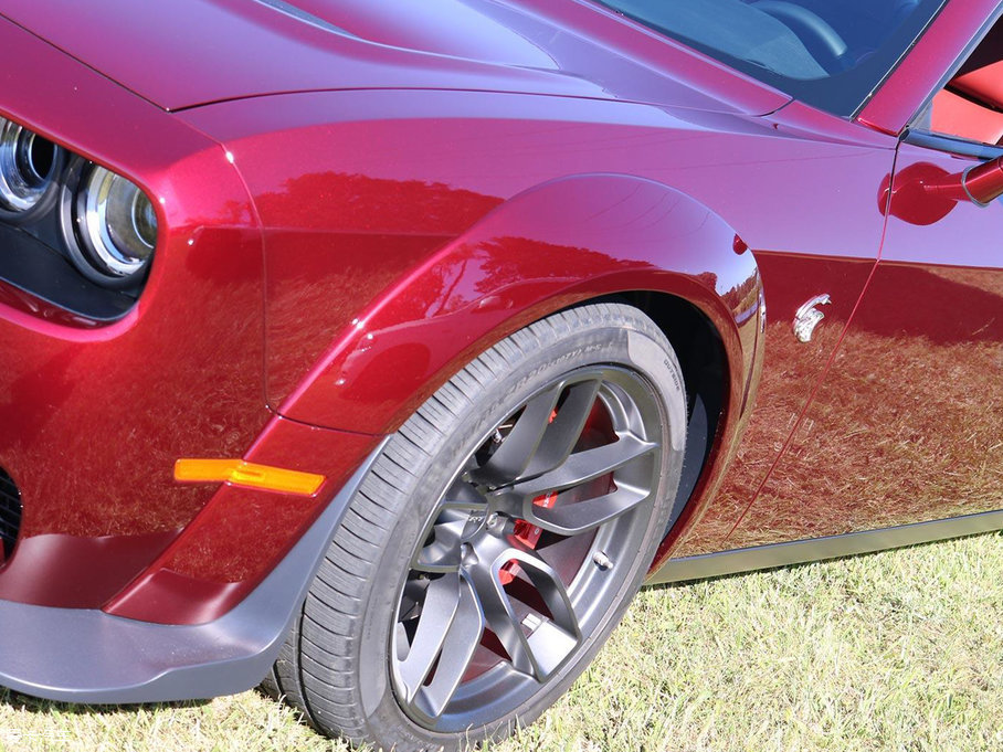 2017 SRT Hellcat Widebody