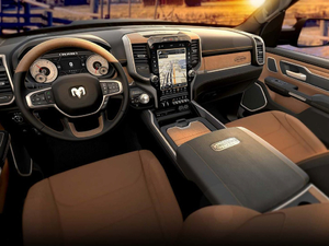 2018Laramie Longhorn п؅^