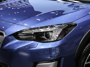 20192.0i Ş EyeSight V ^