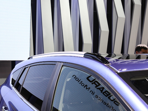 20192.0i Ş EyeSight V ^