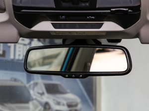 2019款2.0i 智擎旗舰版 EyeSight 国V 空间座椅