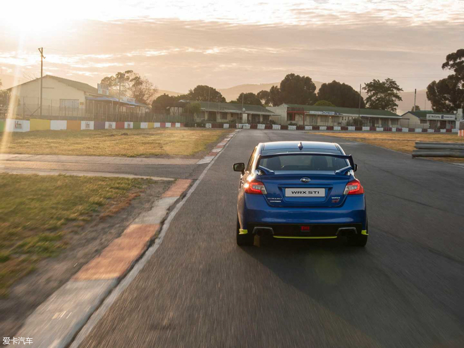2019��˹����WRX STi Diamond Edition �Ϸǰ�