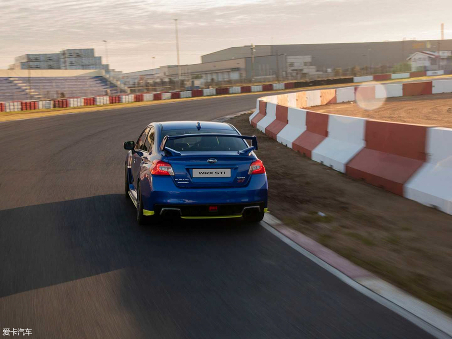 2019��˹����WRX STi Diamond Edition �Ϸǰ�