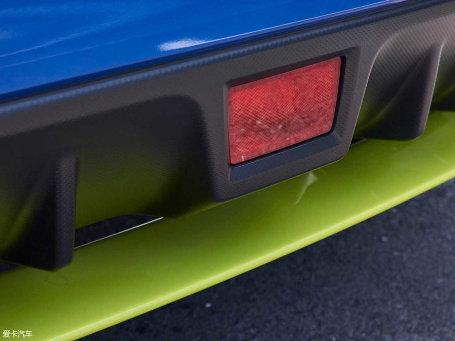 2019��˹����WRX STi Diamond Edition �Ϸǰ�