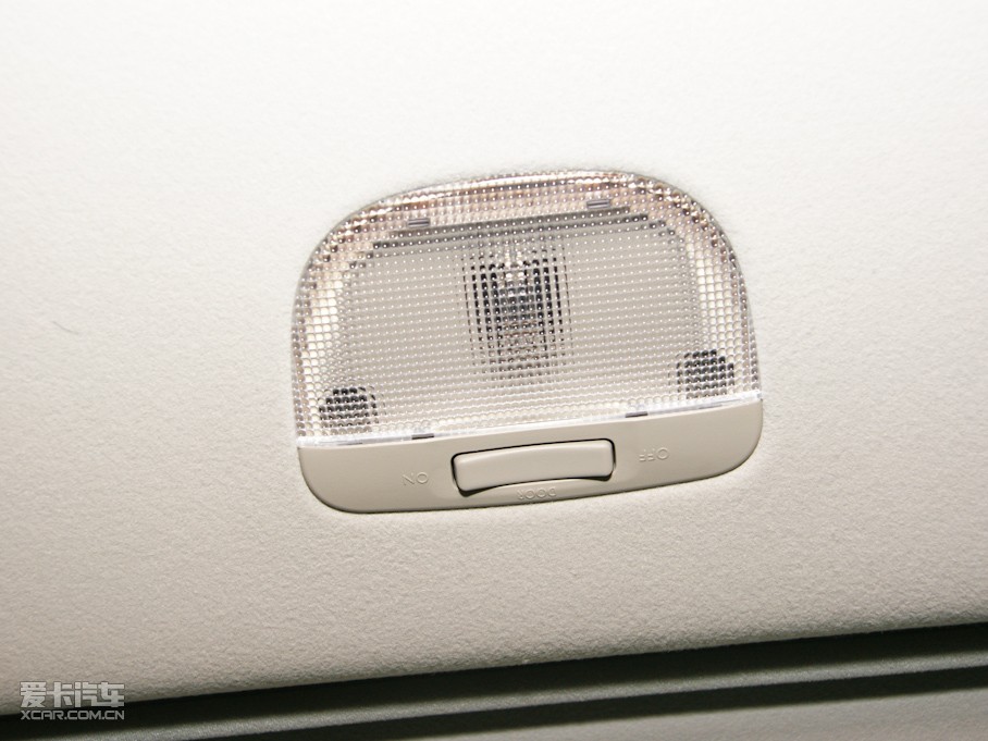 2009���������� 2.0L �ք�(d��ng)��