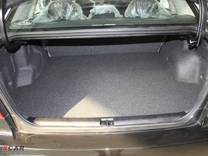 2009款2.0L 自动版 行李厢空间