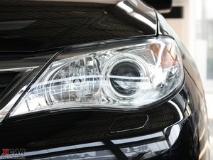 2009款2.0L 自动版 大灯