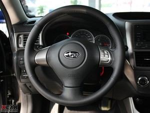 2009款2.0L 自动版 方向盘