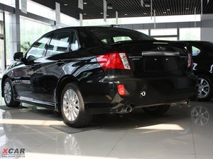 2009款2.0L 自动版 左后45度