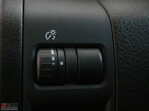 2009款2.0L 导航版 中控区