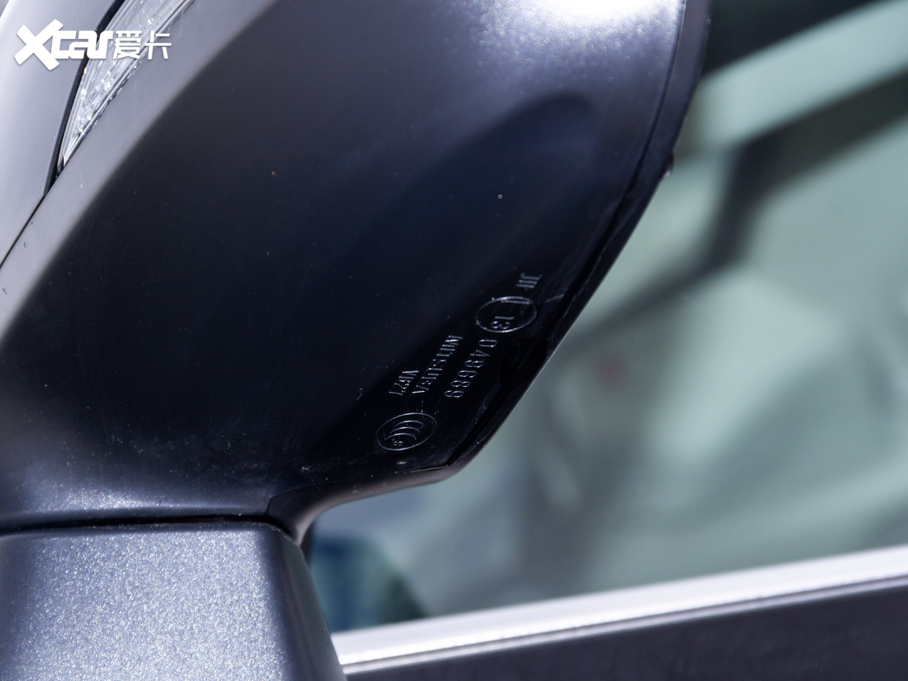 2020 Ŀ 2.5i b EyeSight