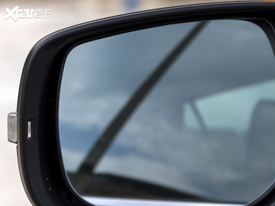 2020 Ŀ 2.5i b EyeSight