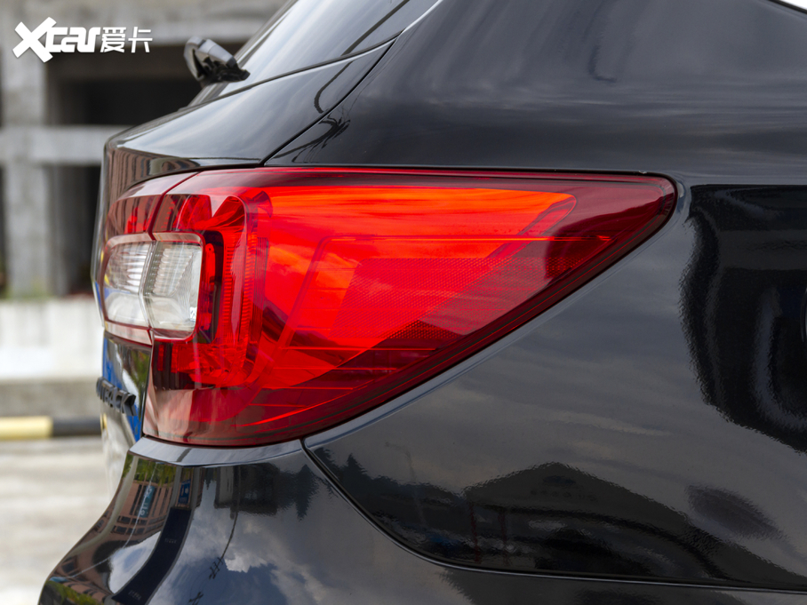 2020 Ŀ 2.5i b EyeSight