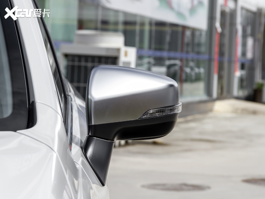 2020 Ŀ 2.5i \ EyeSight