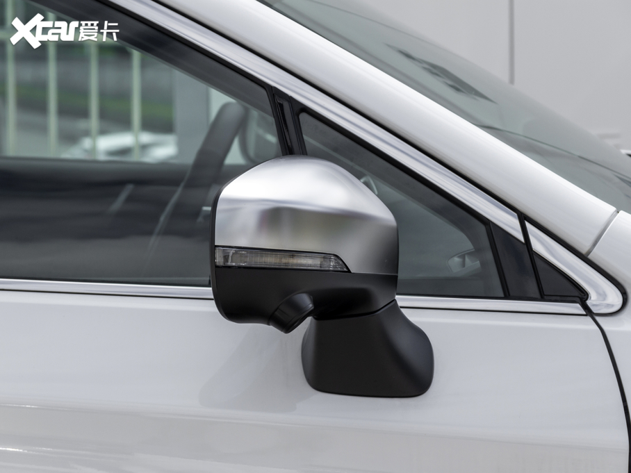 2020 Ŀ 2.5i \ EyeSight