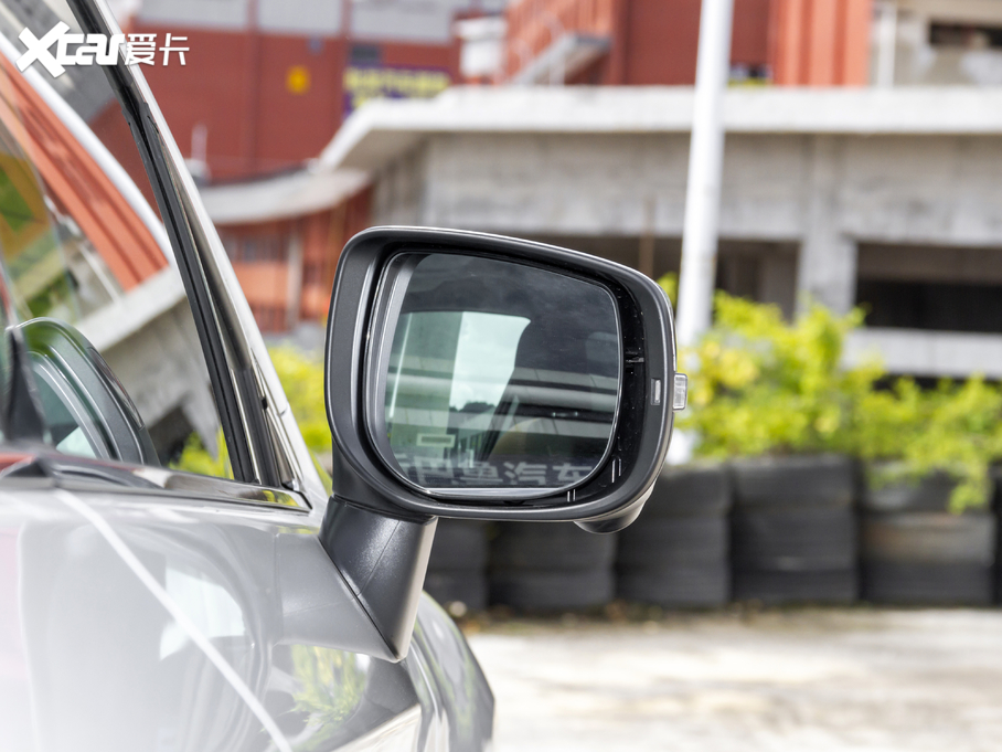 2020 Ŀ 2.5i \ EyeSight