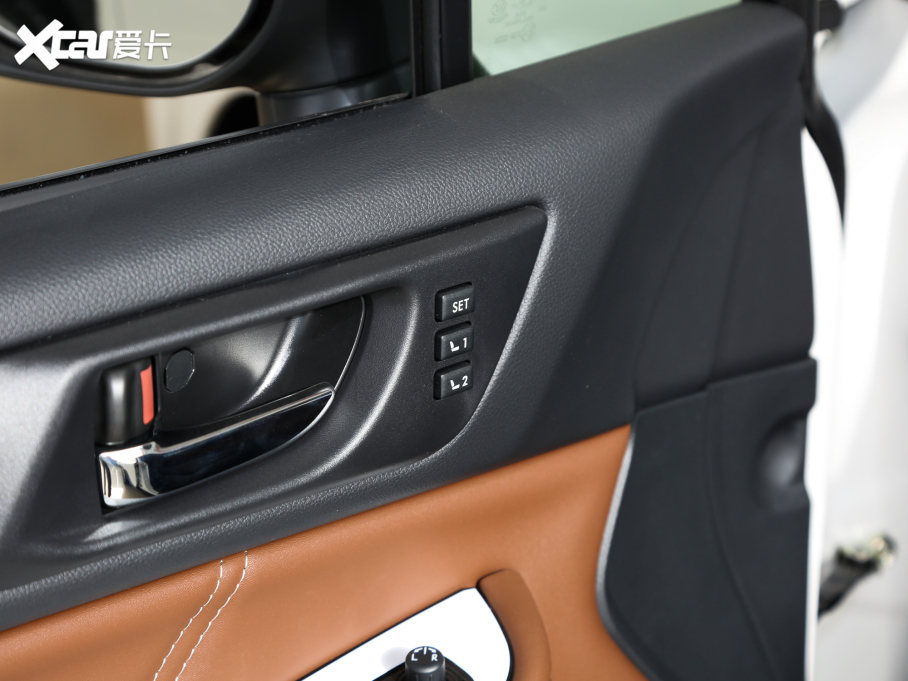 2020 Ŀ 2.5i \ӌ EyeSight