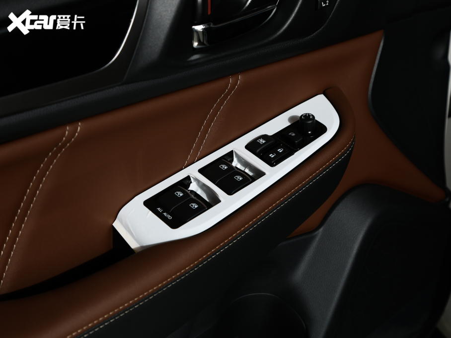 2020 Ŀ 2.5i \ӌ EyeSight