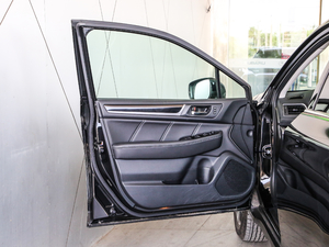 2020Ŀ 2.5i \ӌ EyeSight g