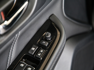 2020Ŀ 2.5i \ӌ EyeSight g