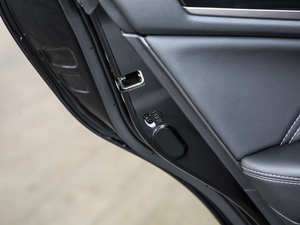 2020Ŀ 2.5i \ӌ EyeSight g